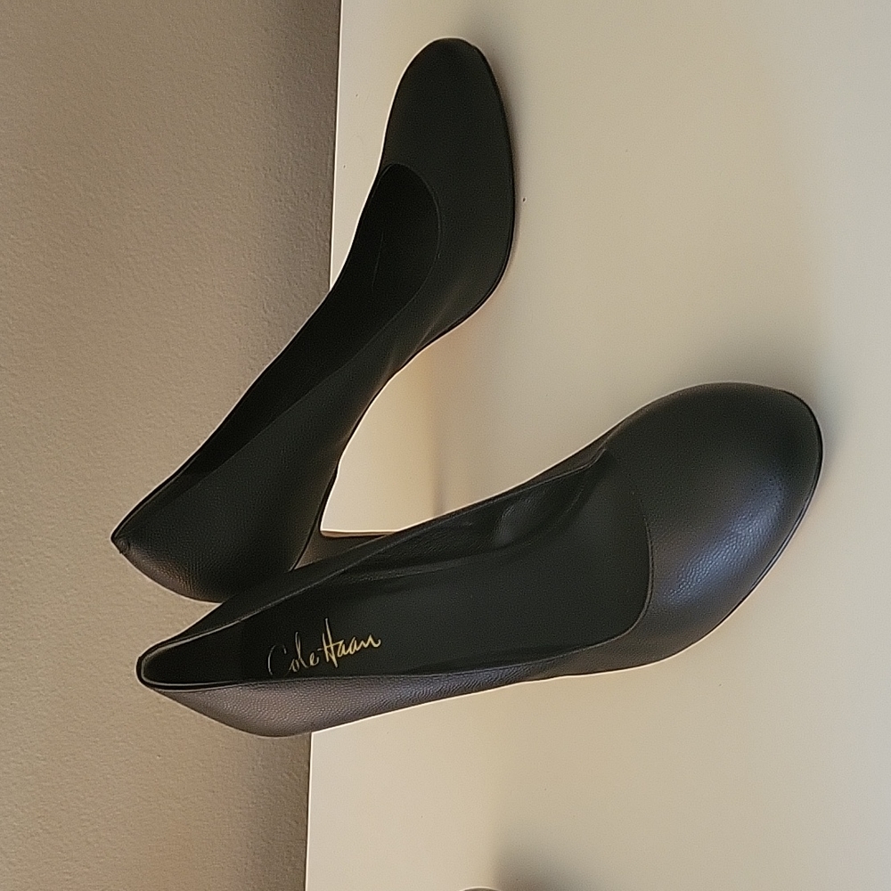 Cole Haan Pebbled Leather Pumps with Nike Air